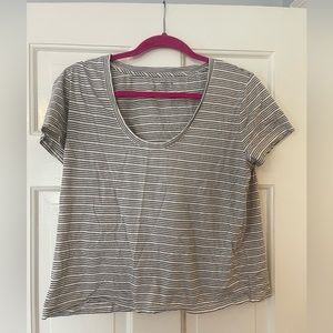 Madewell size large women’s tee - black and white striped.